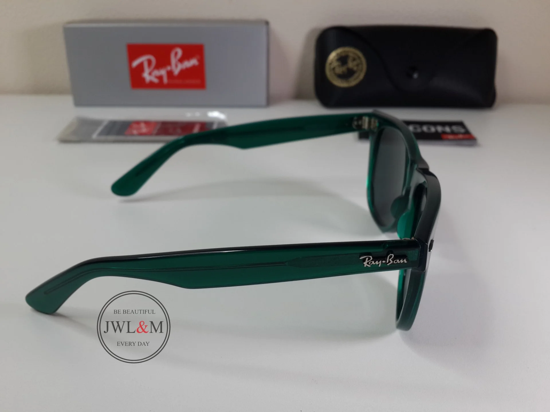 Солнцезащитные очки Ray Ban Wayfarer - миниатюра 7