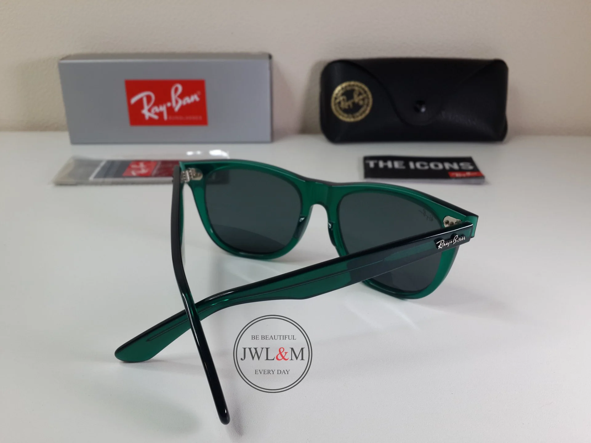 Солнцезащитные очки Ray Ban Wayfarer - миниатюра 8