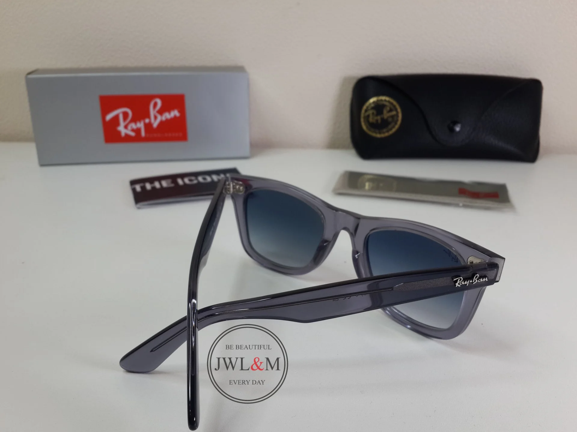 Солнцезащитные очки Ray Ban Wayfarer - миниатюра 5