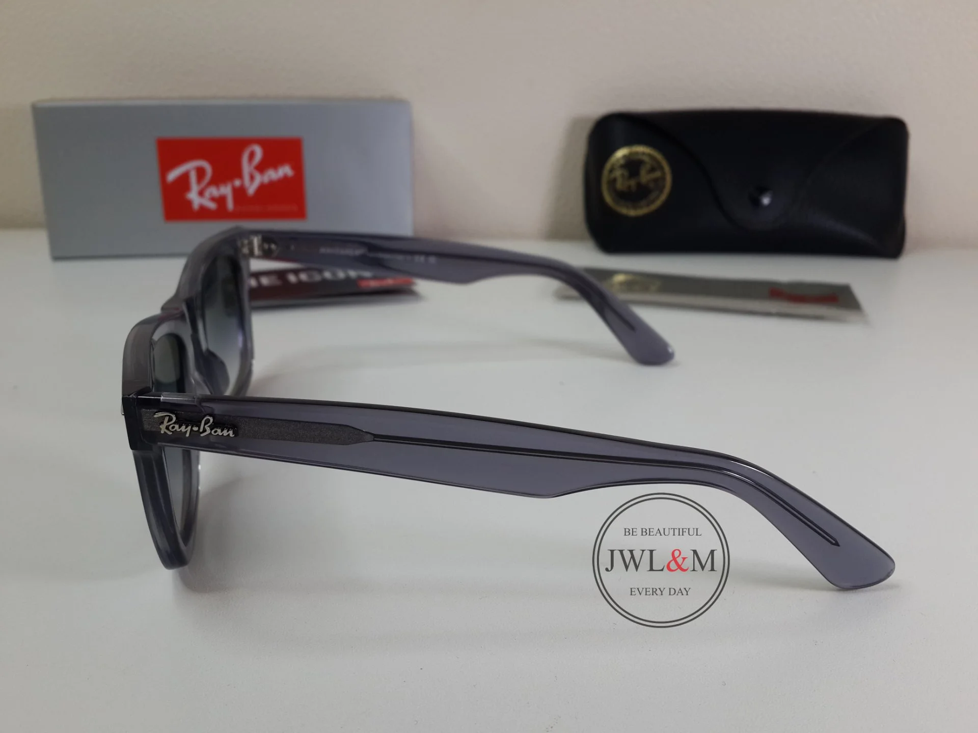 Солнцезащитные очки Ray Ban Wayfarer - миниатюра 6