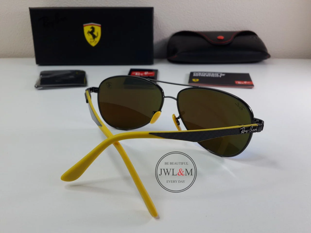 Солнцезащитные очки Ray Ban Ferrari - миниатюра 8