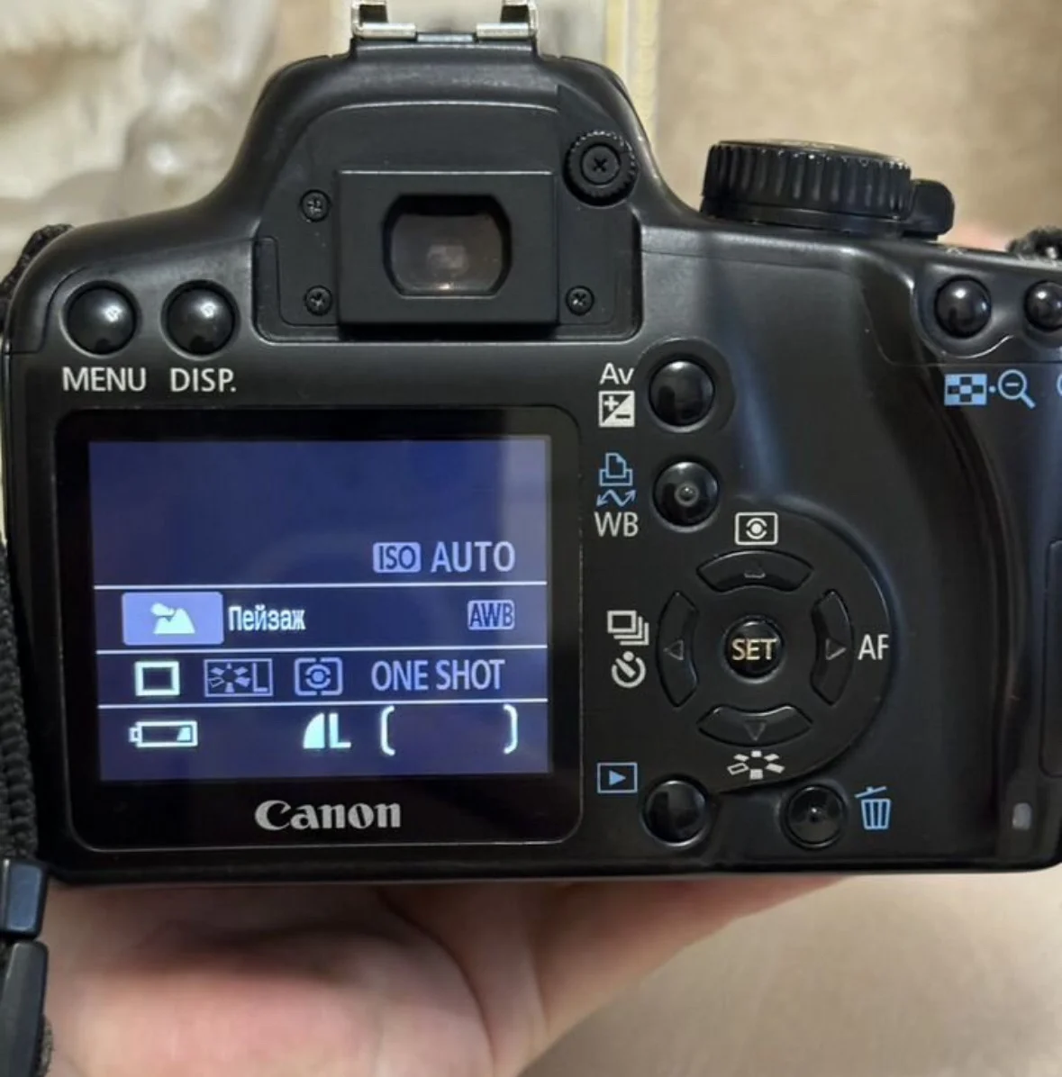 Фотоаппарат canon eos 1000d - миниатюра 4