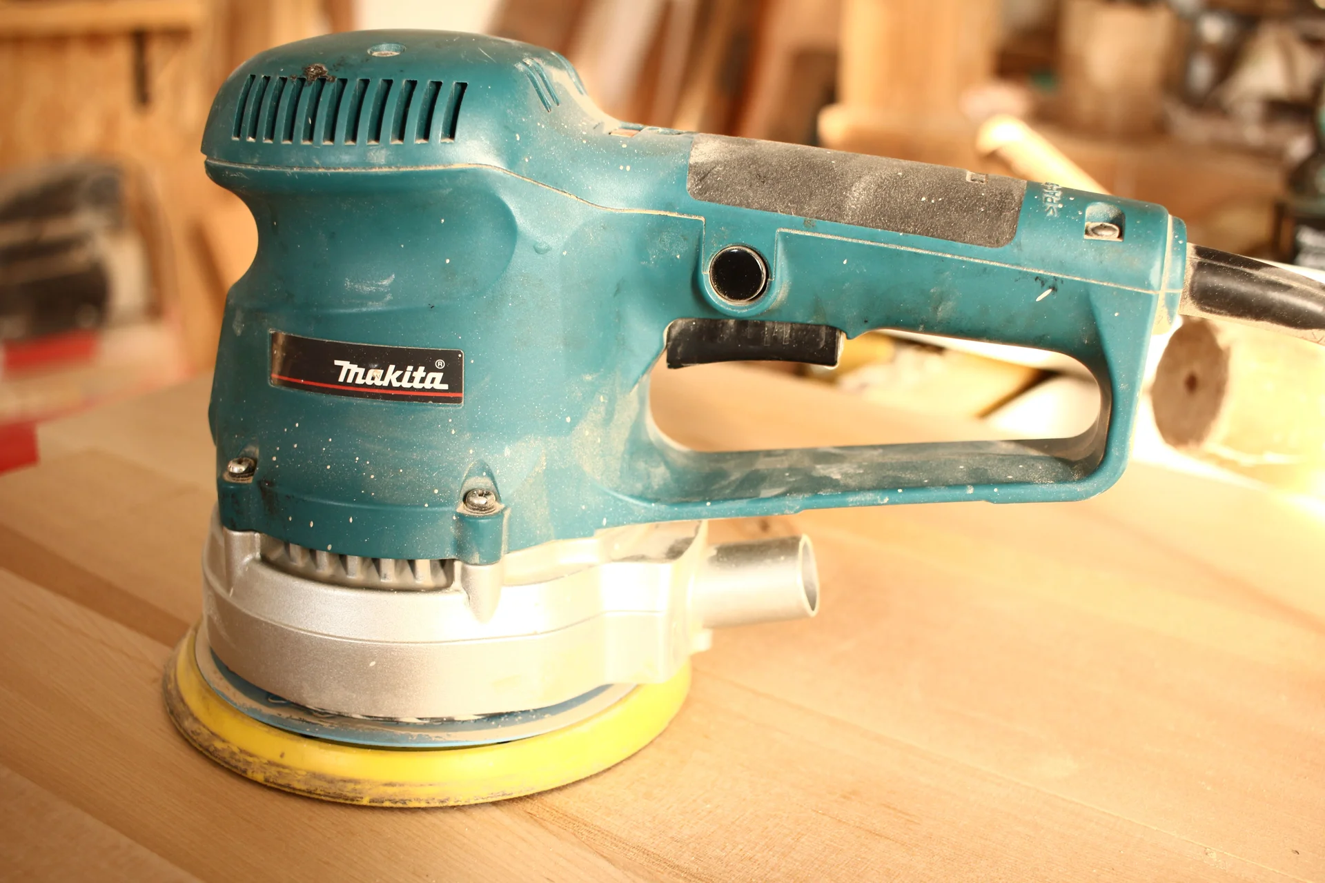 Шлифмашина Makita 6030 - изображение 1