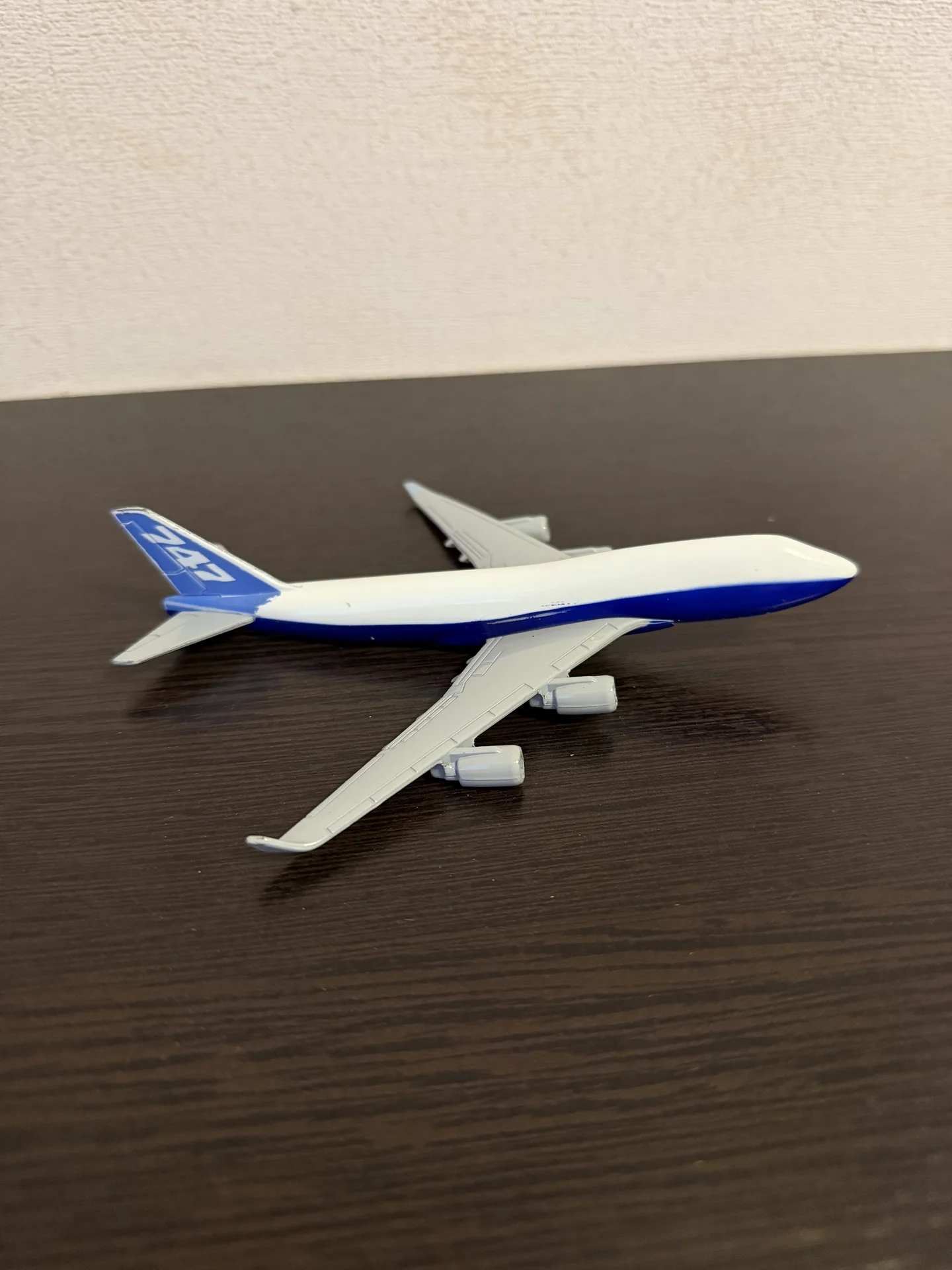 Модель самолета 747 металл - миниатюра 3