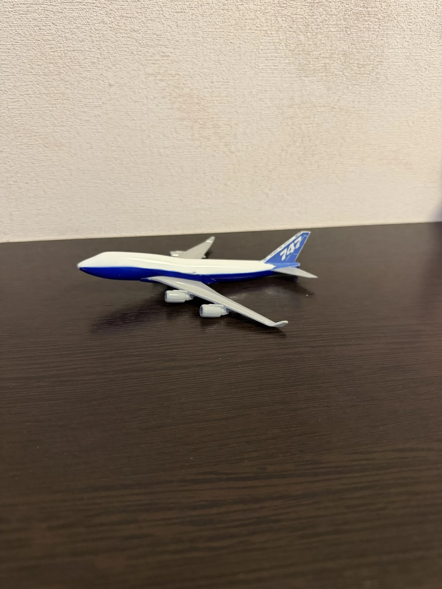 Модель самолета 747 металл - миниатюра 5