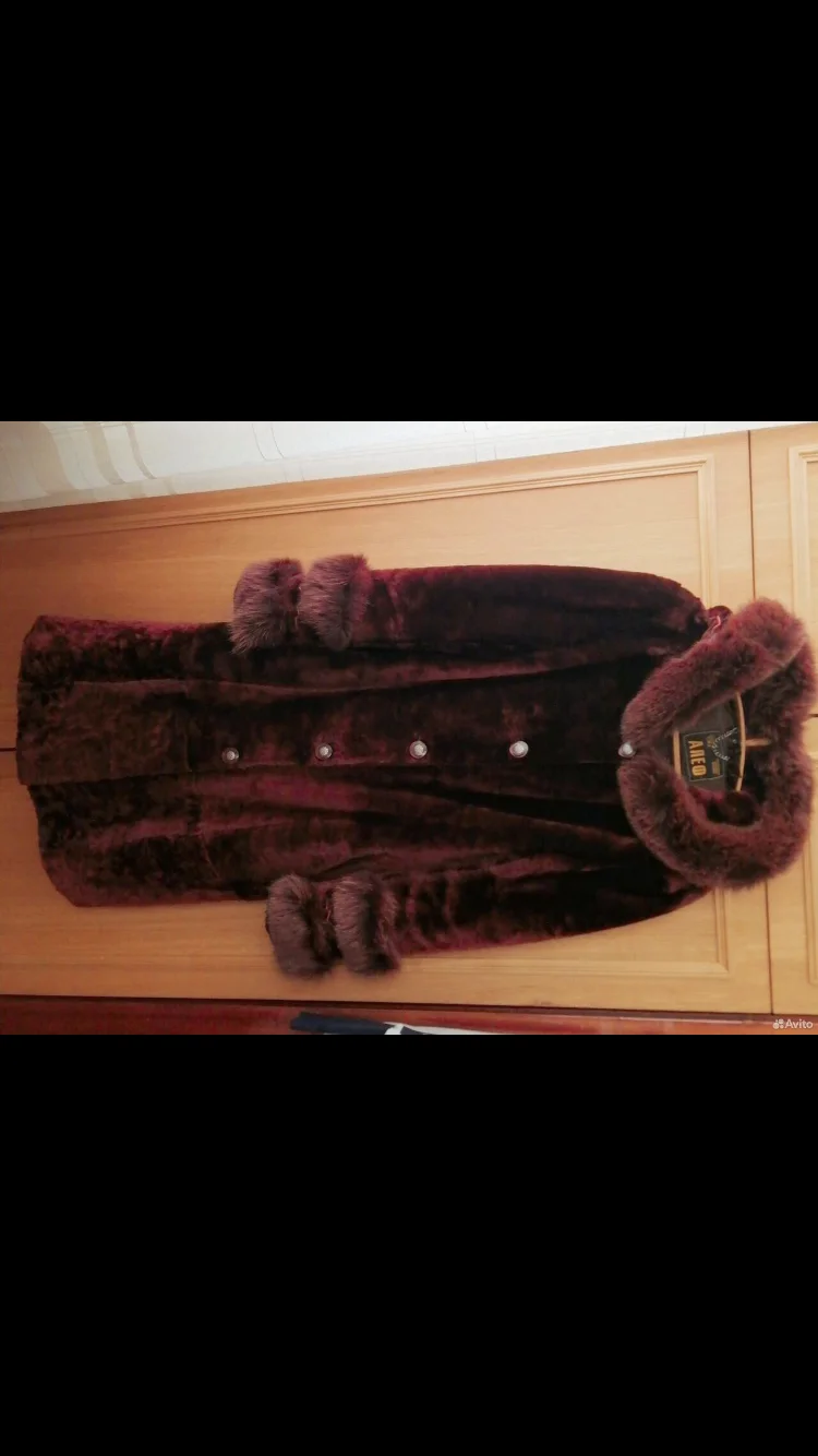 Шуба натуральная женская 50-52 - миниатюра 2