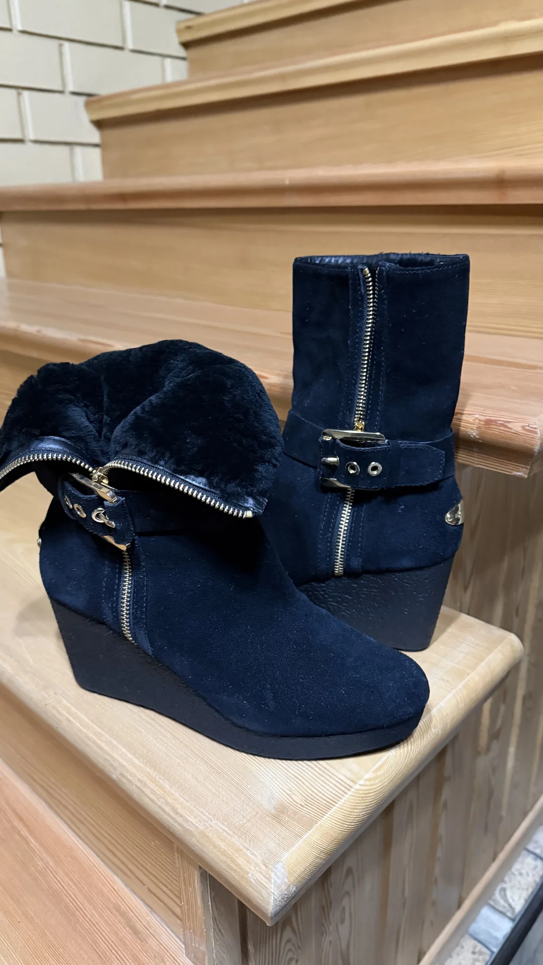 Зимние сапоги Michael Kors - миниатюра 4