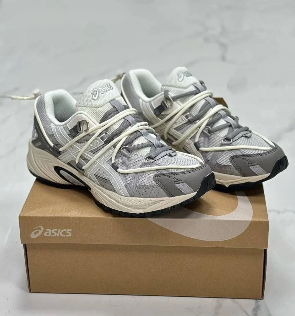 Кроссовки Asics - миниатюра 3