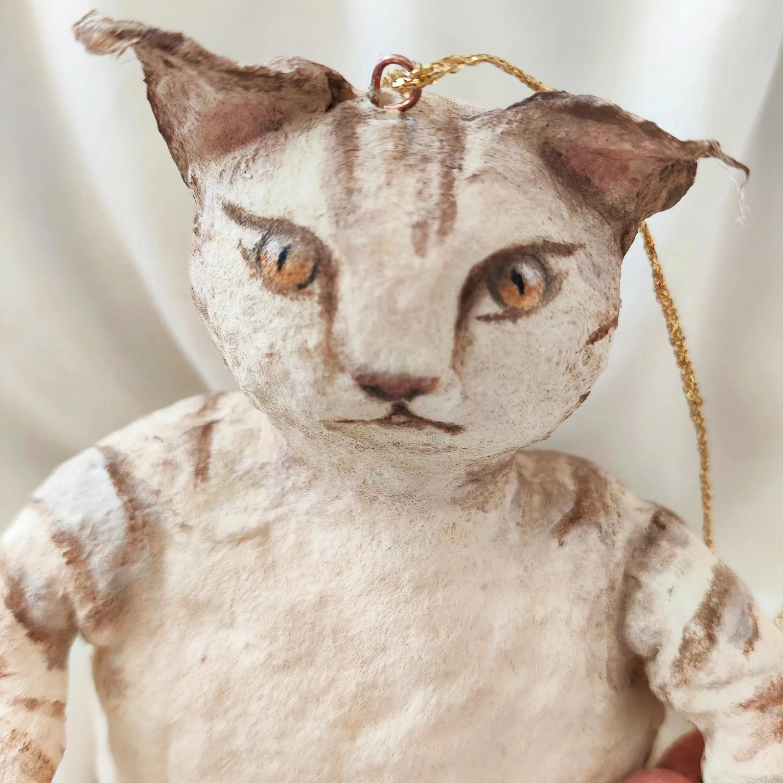 Ватная игрушка Кот с колбасой - миниатюра 2