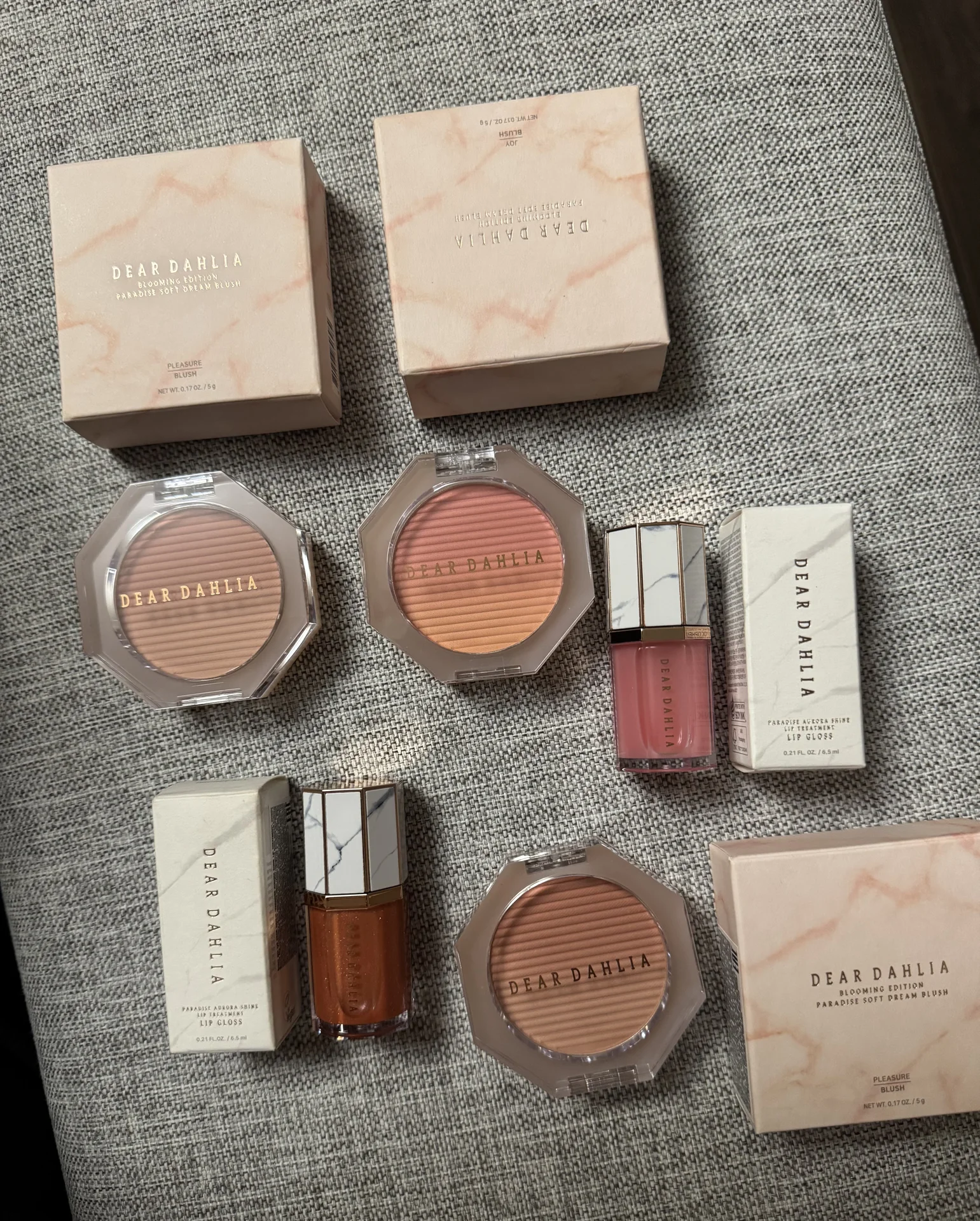 Косметика dear dahlia - изображение 1