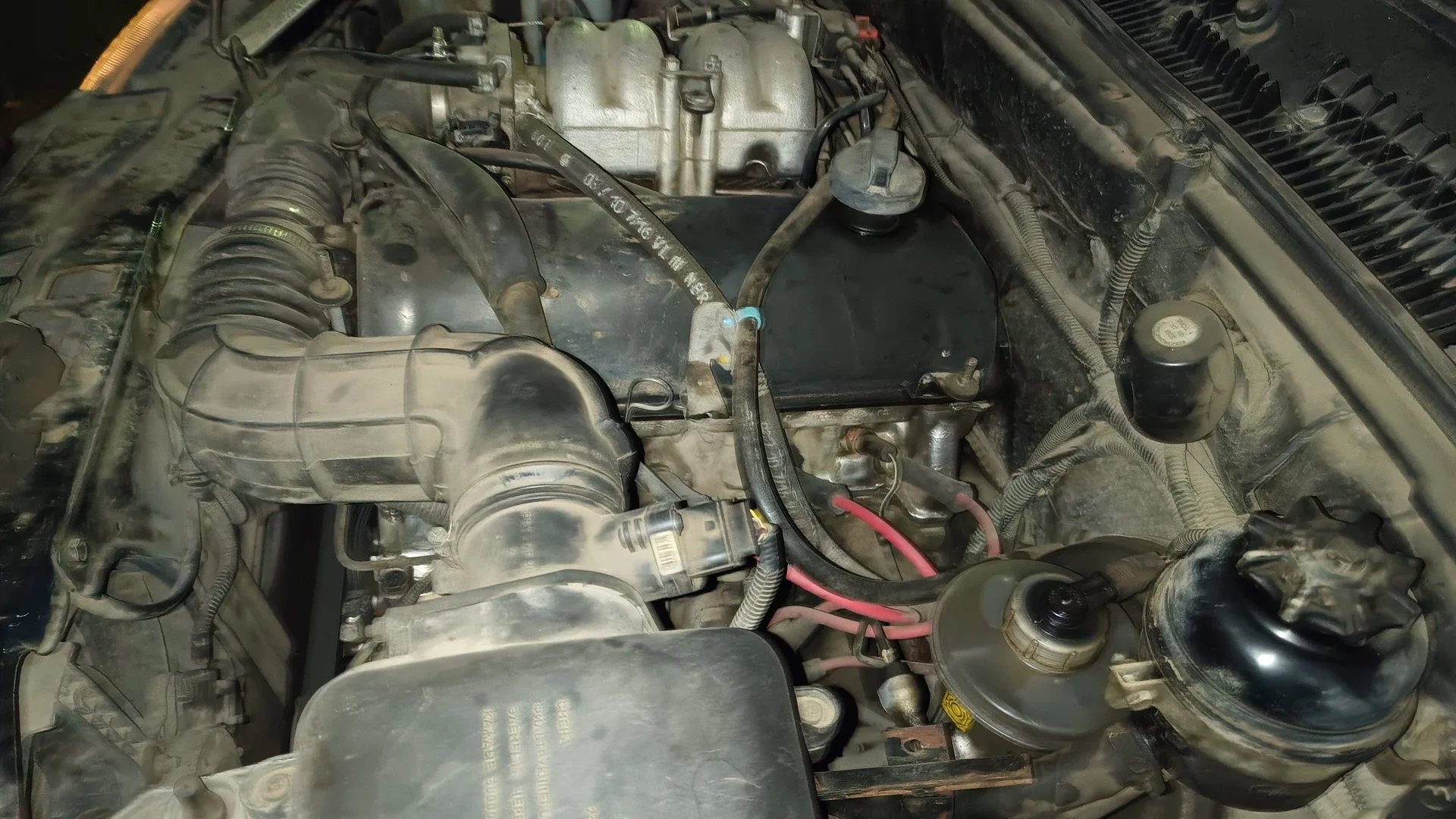 Niva Chevrolet 2010 - изображение 1