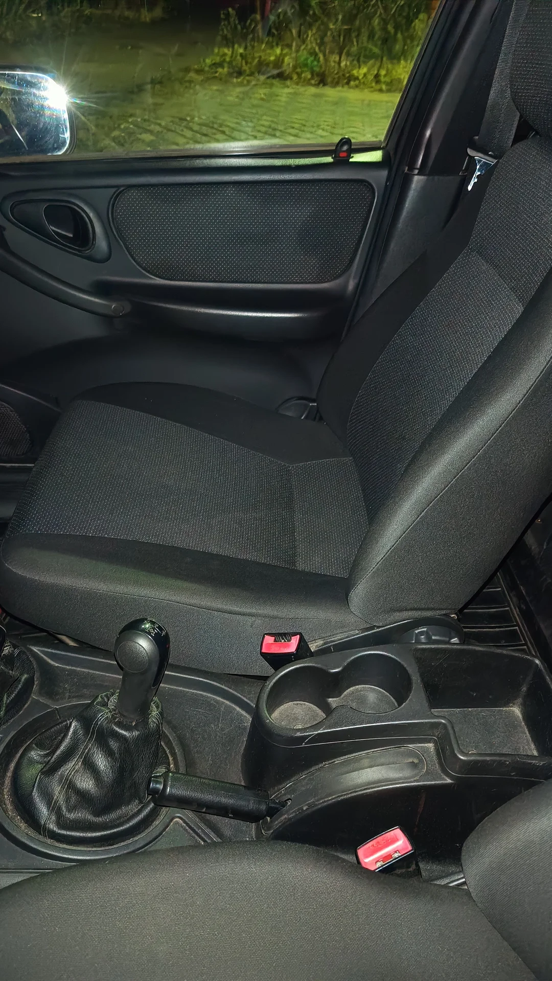 Niva Chevrolet 2010 - миниатюра 9