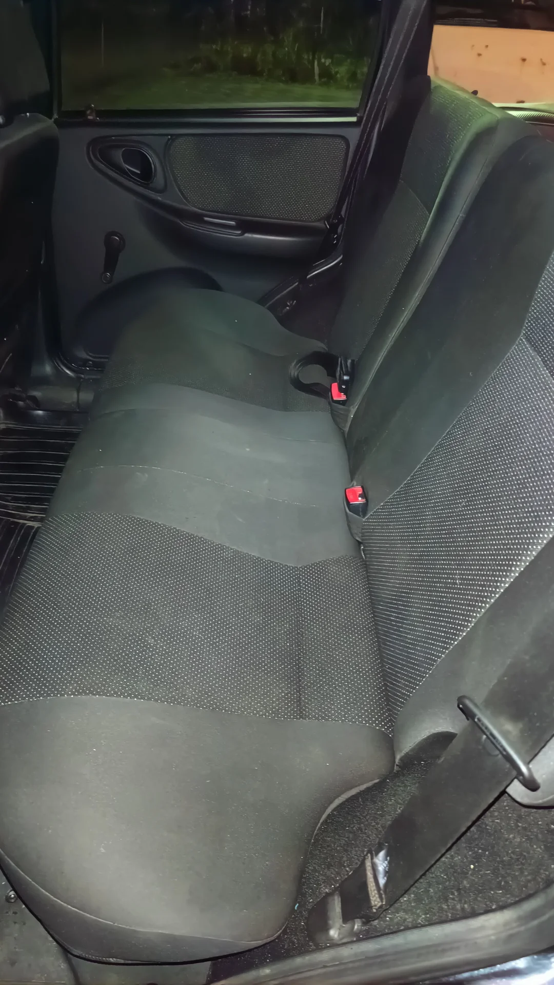 Niva Chevrolet 2010 - миниатюра 24