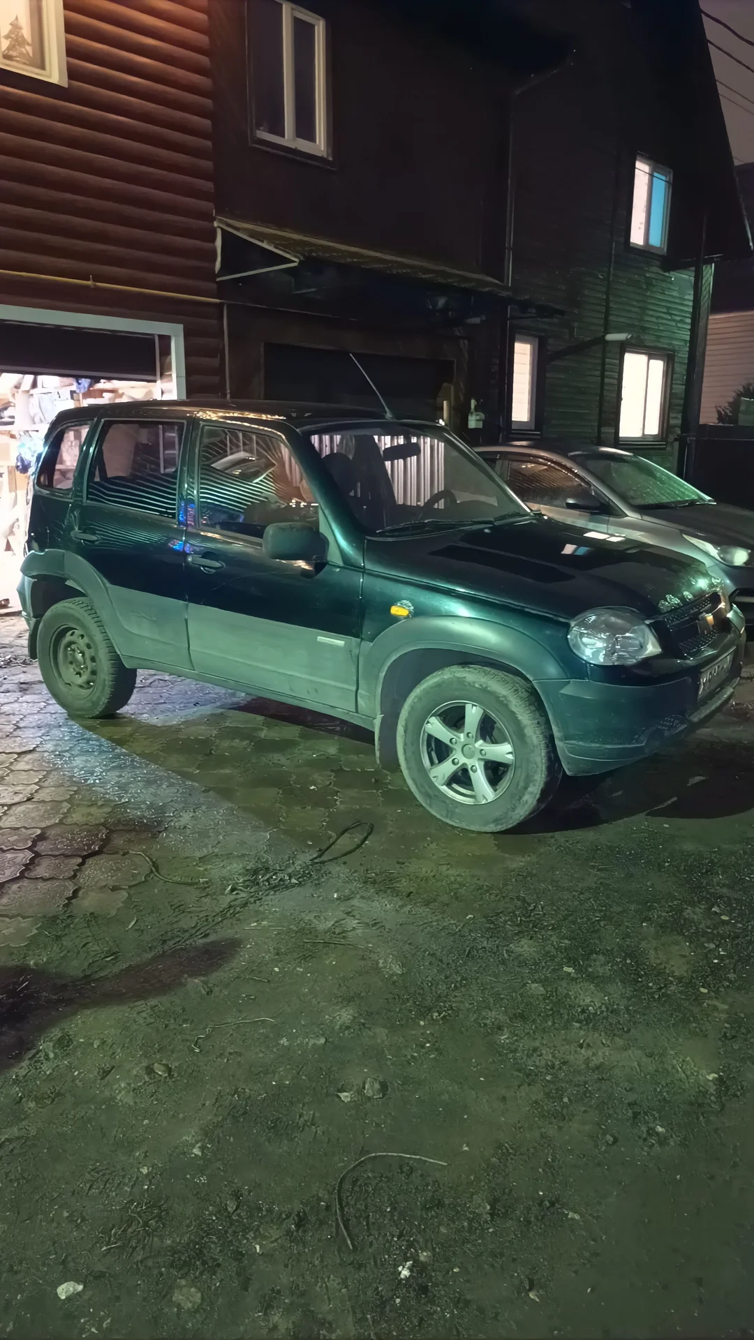 Niva Chevrolet 2010 - миниатюра 28