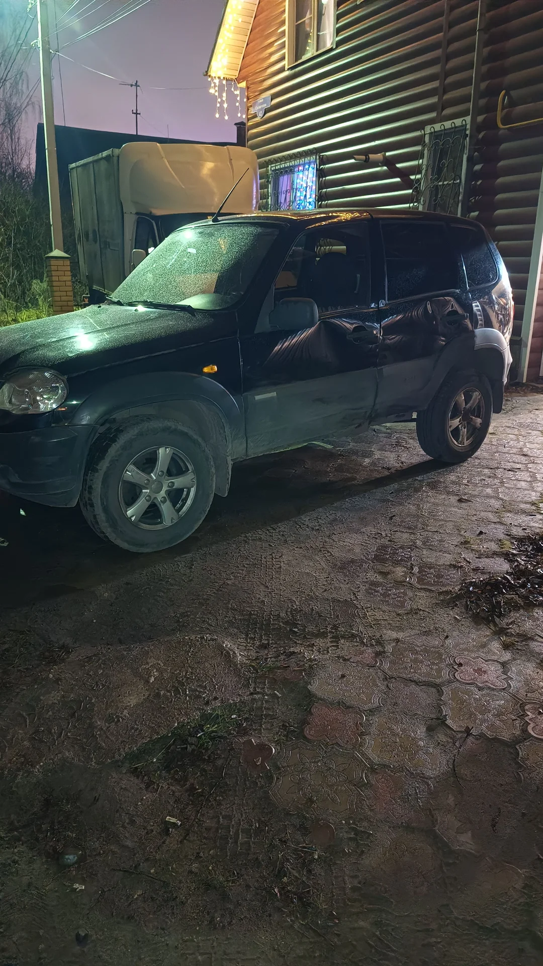 Niva Chevrolet 2010 - миниатюра 47