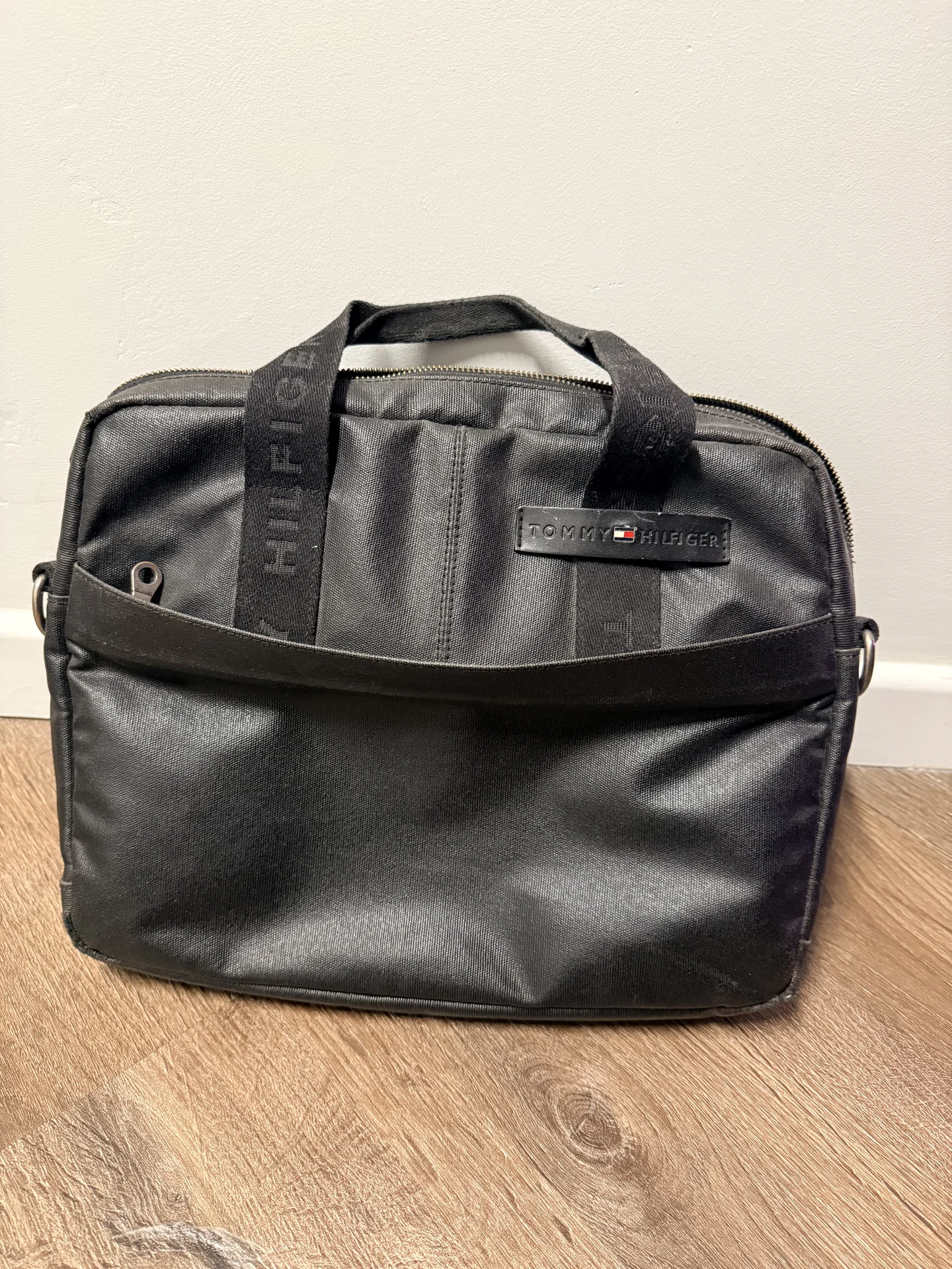 Портфель мужской Tommy Hilfiger - изображение 1