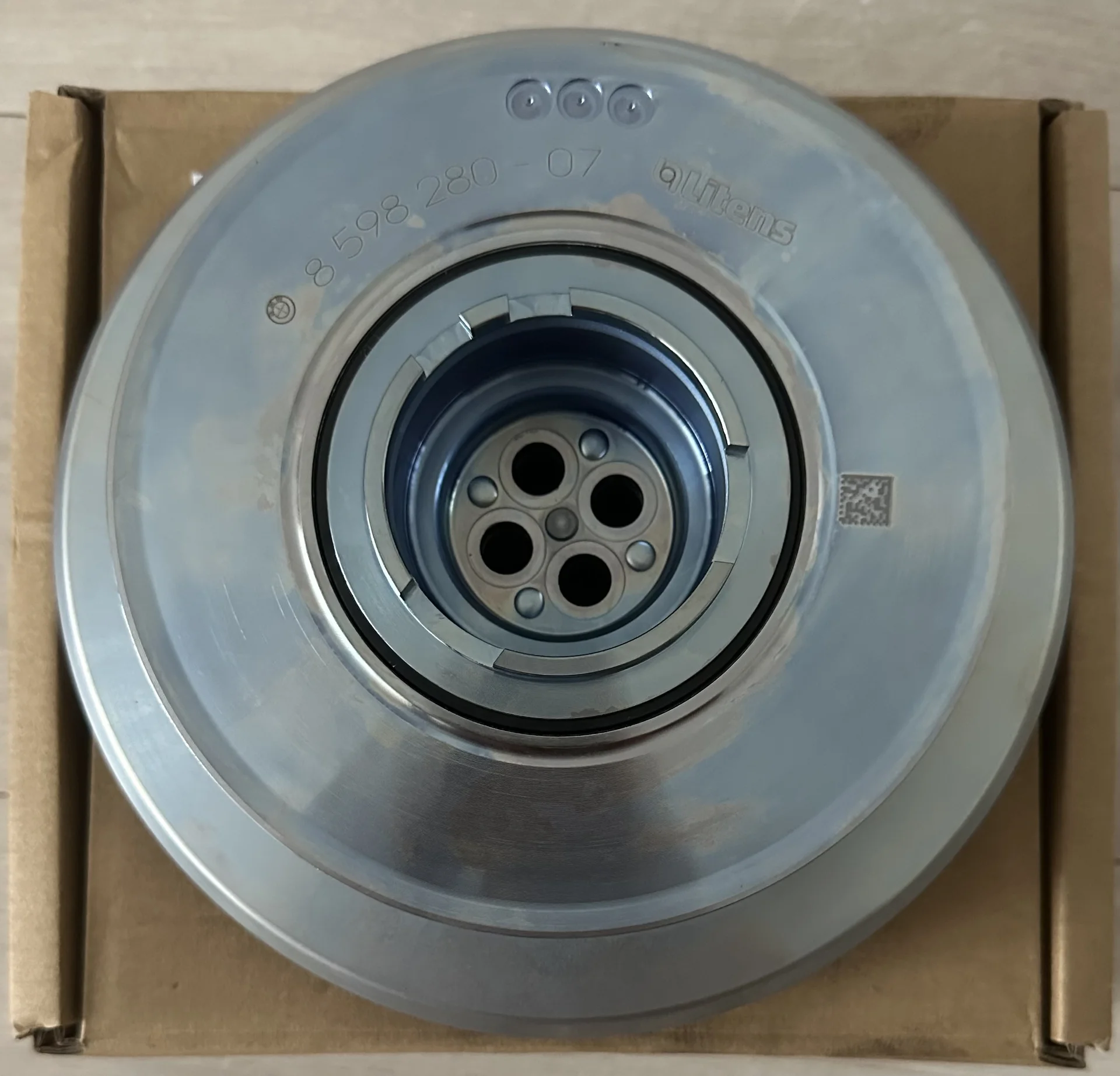 Демпфер крутильных колебаний BMW B57P 11238598280 - миниатюра 2