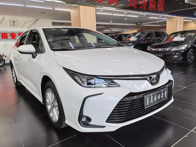 Toyota Corolla 2021 1.2 л. - миниатюра 3