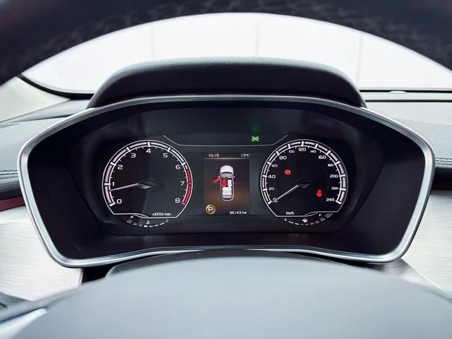 Geely Coolray 2021 1.5. л. - миниатюра 16