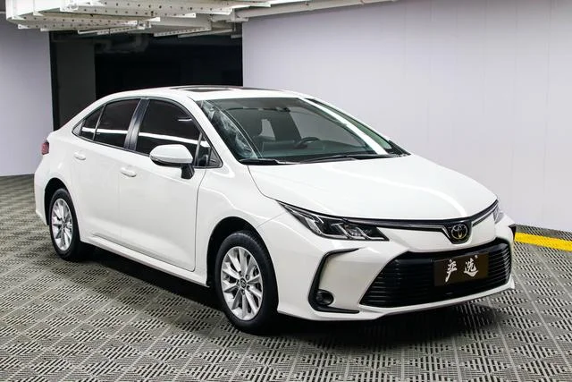Toyota Corolla 2021 - миниатюра 3