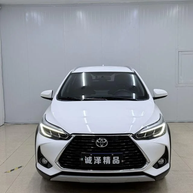 Toyota Yaris L 2022 - миниатюра 2
