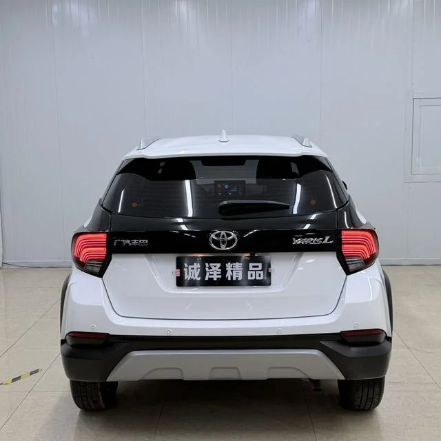 Toyota Yaris L 2022 - миниатюра 5