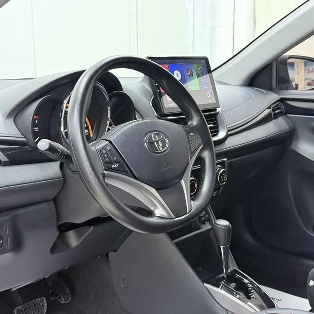 Toyota Yaris L 2022 - миниатюра 9