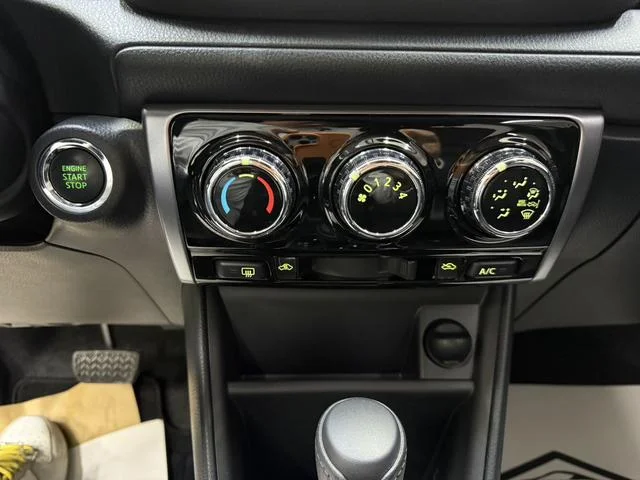 Toyota Yaris L 2022 - миниатюра 14