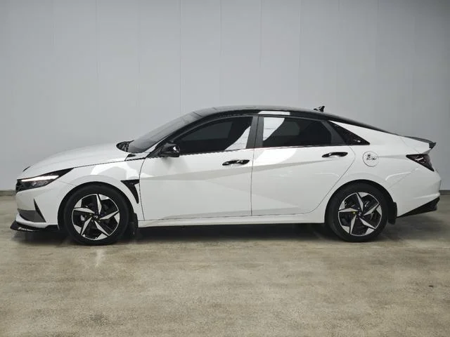 Hyundai Elantra 2022 - миниатюра 3