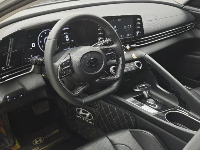 Hyundai Elantra 2022 - миниатюра 9