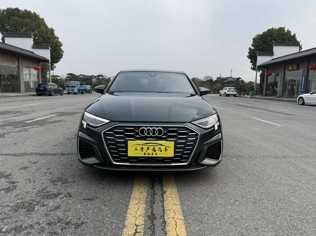 Audi A3 2023 - миниатюра 2