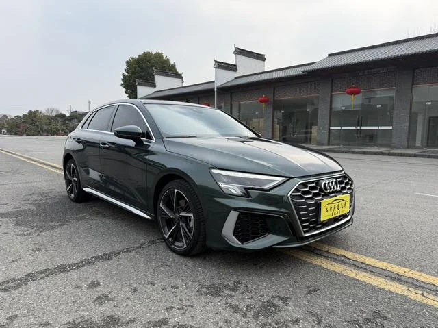 Audi A3 2023 - миниатюра 3
