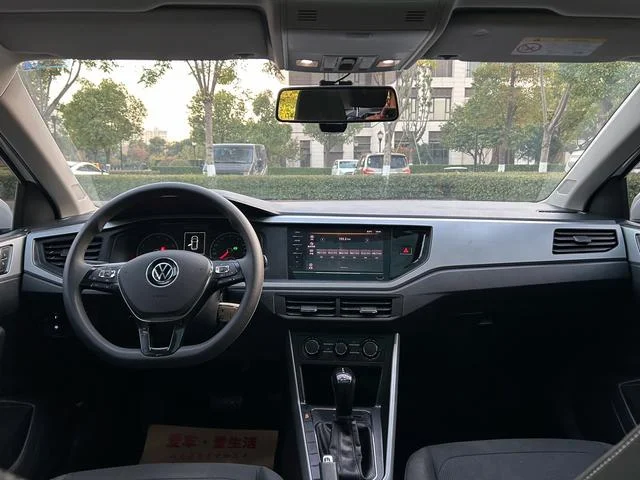 Volkswagen Polo Plus 2021 - миниатюра 12