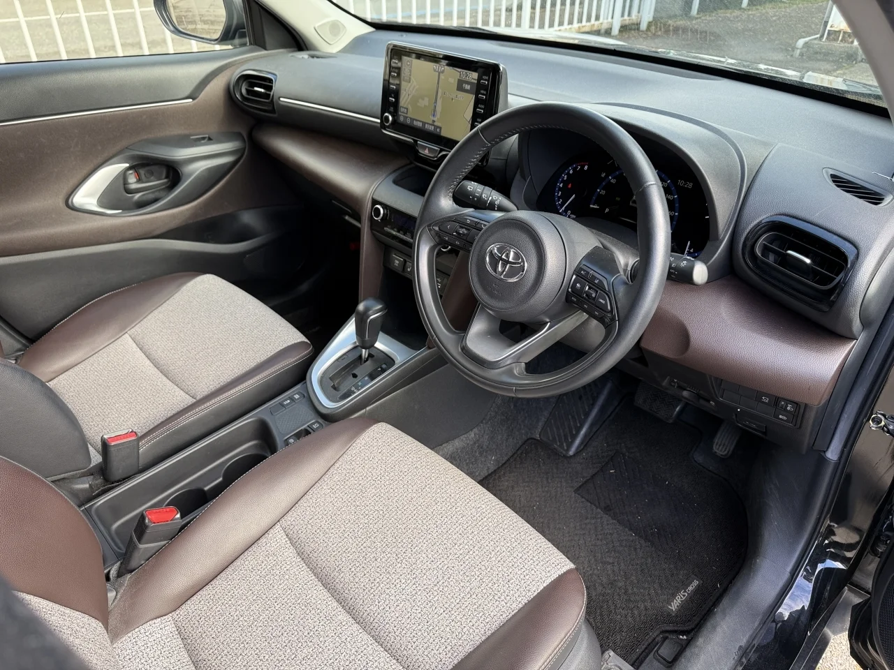 Toyota Yaris Cross 2022 - миниатюра 8