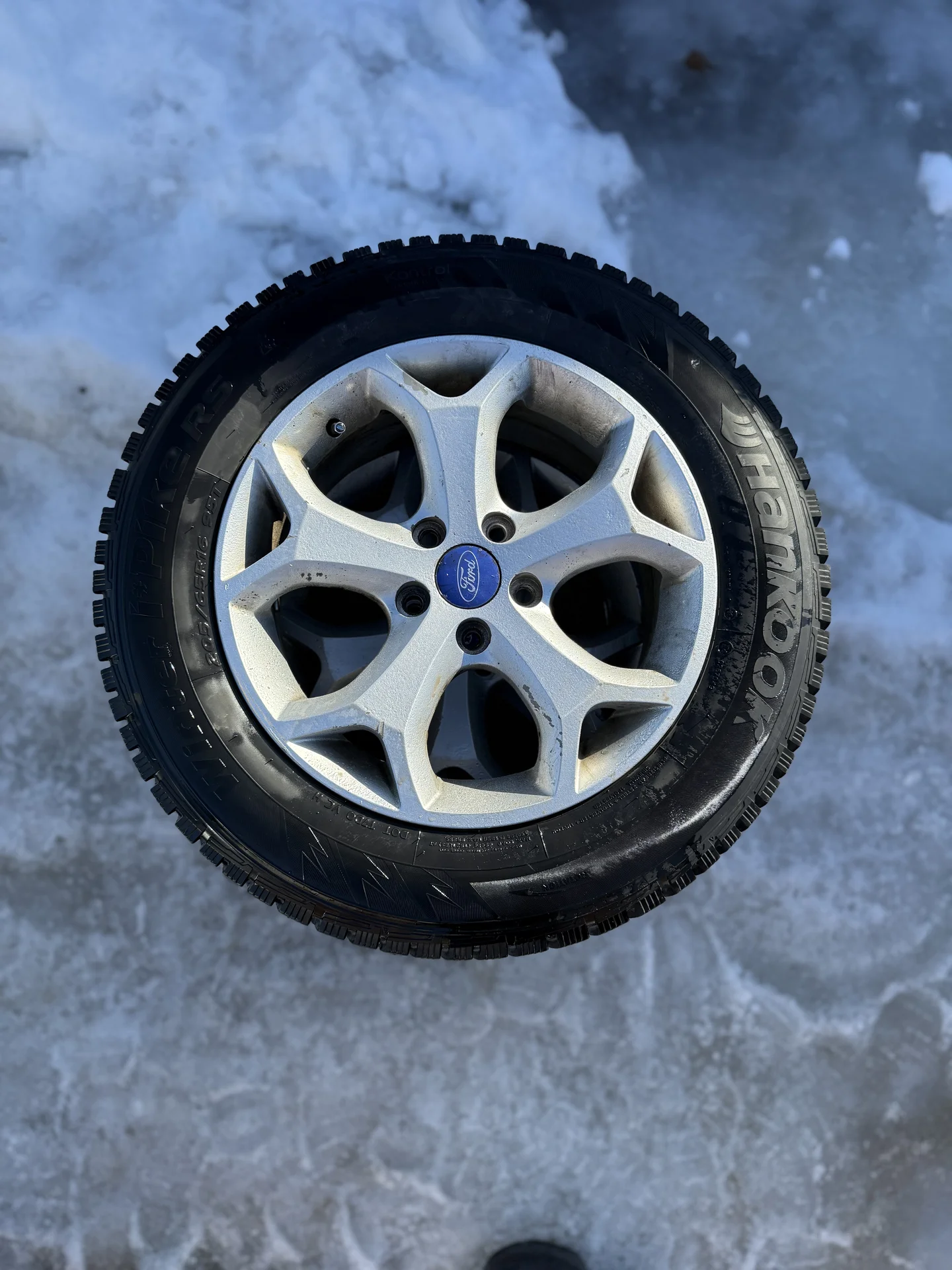 Колеса на Ford r 16