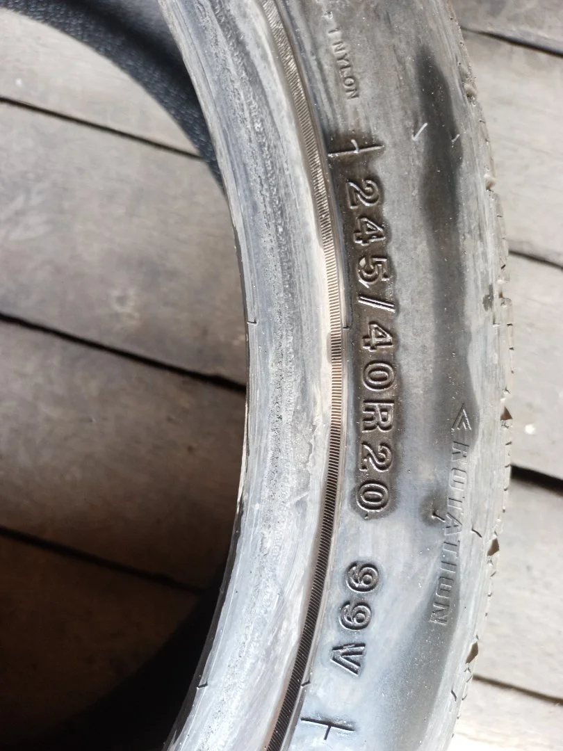 Продам резину 245/40 R 20 Tourador Winter Pro TSU1 - миниатюра 7