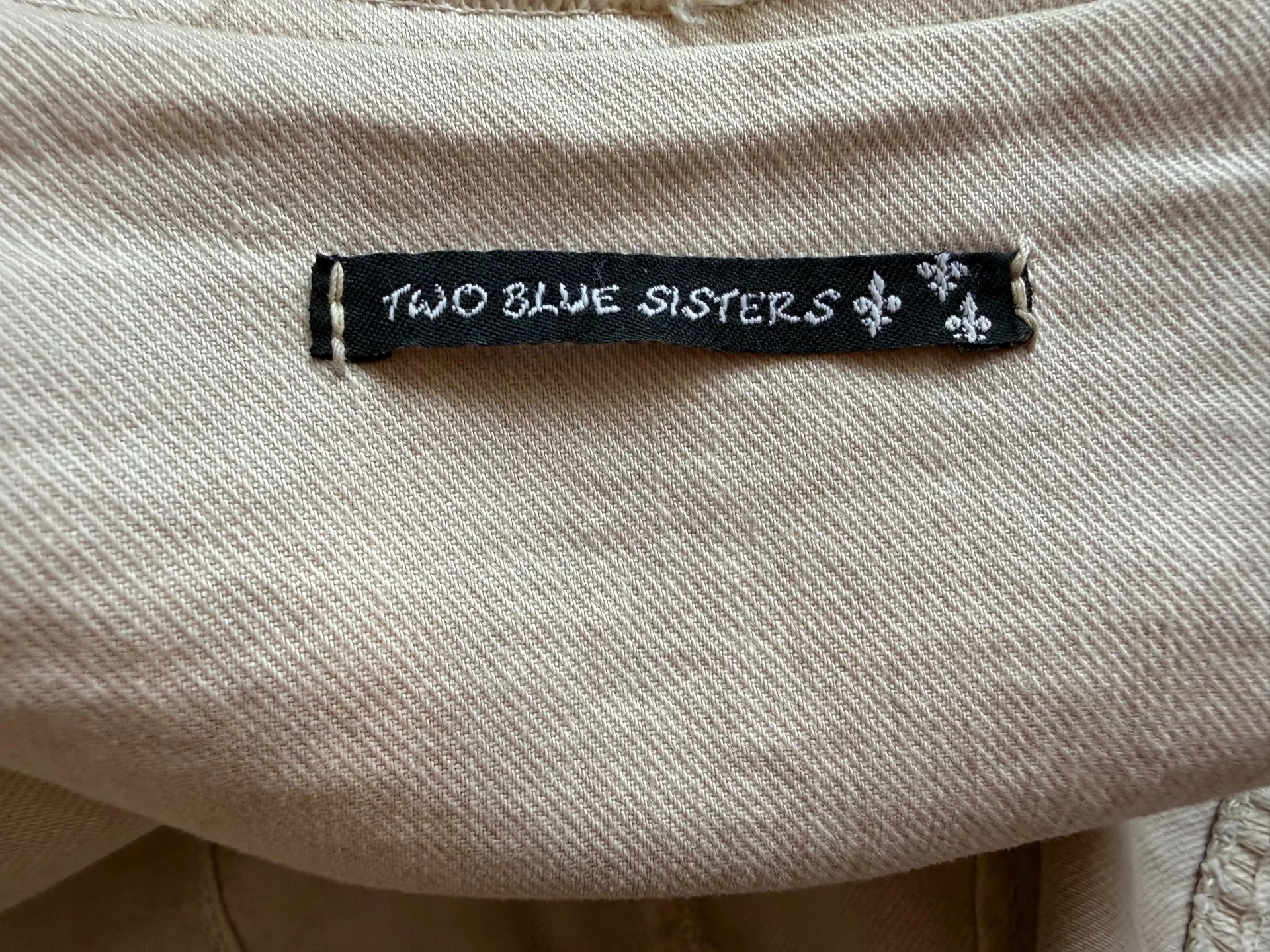 Джинсовая Итальянская женская, бежевая, джинсовая куртка Two Blue Sisters - миниатюра 6
