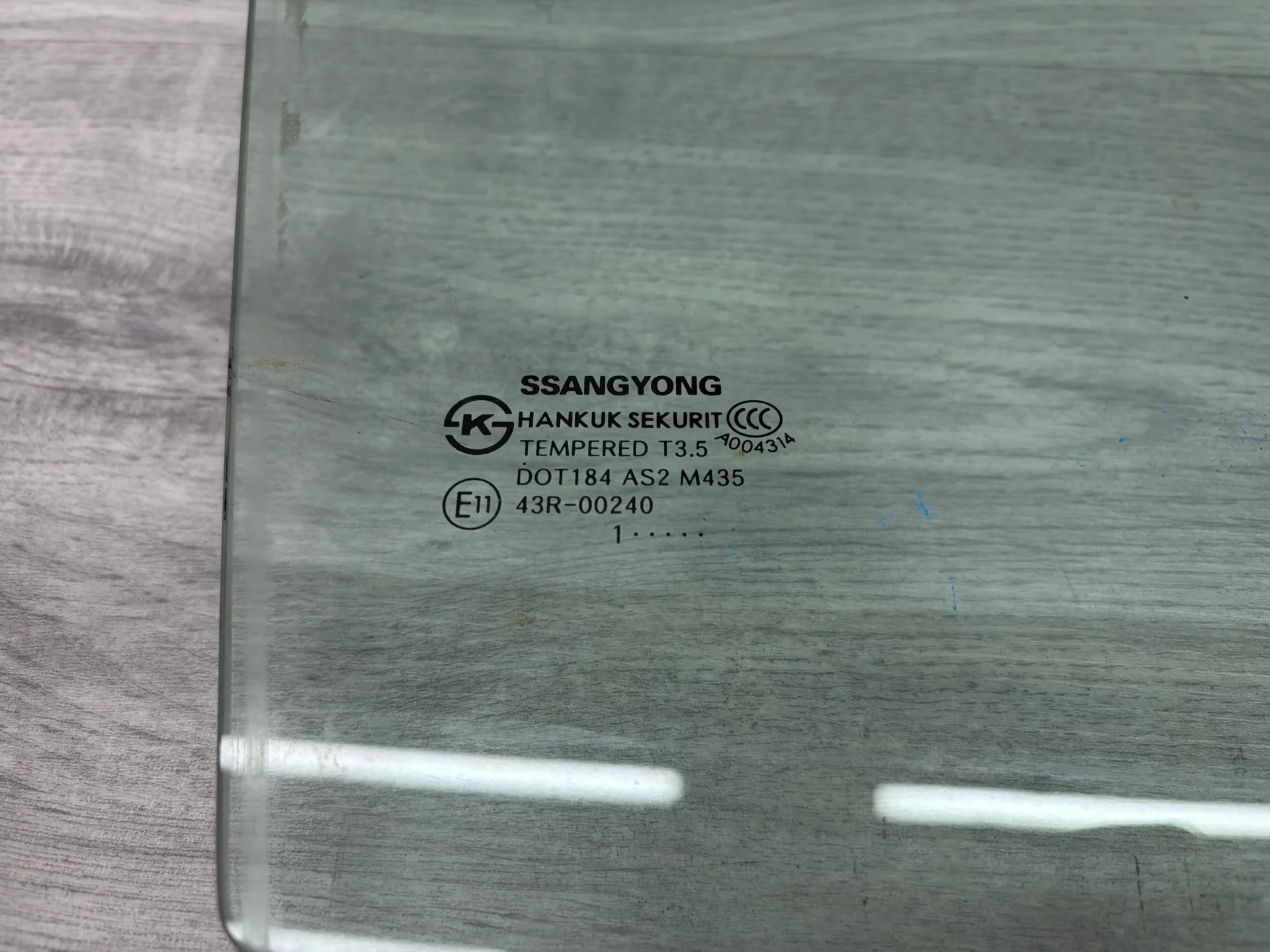 Стекло переднее правое Ssangyong Actyon NEW - миниатюра 3