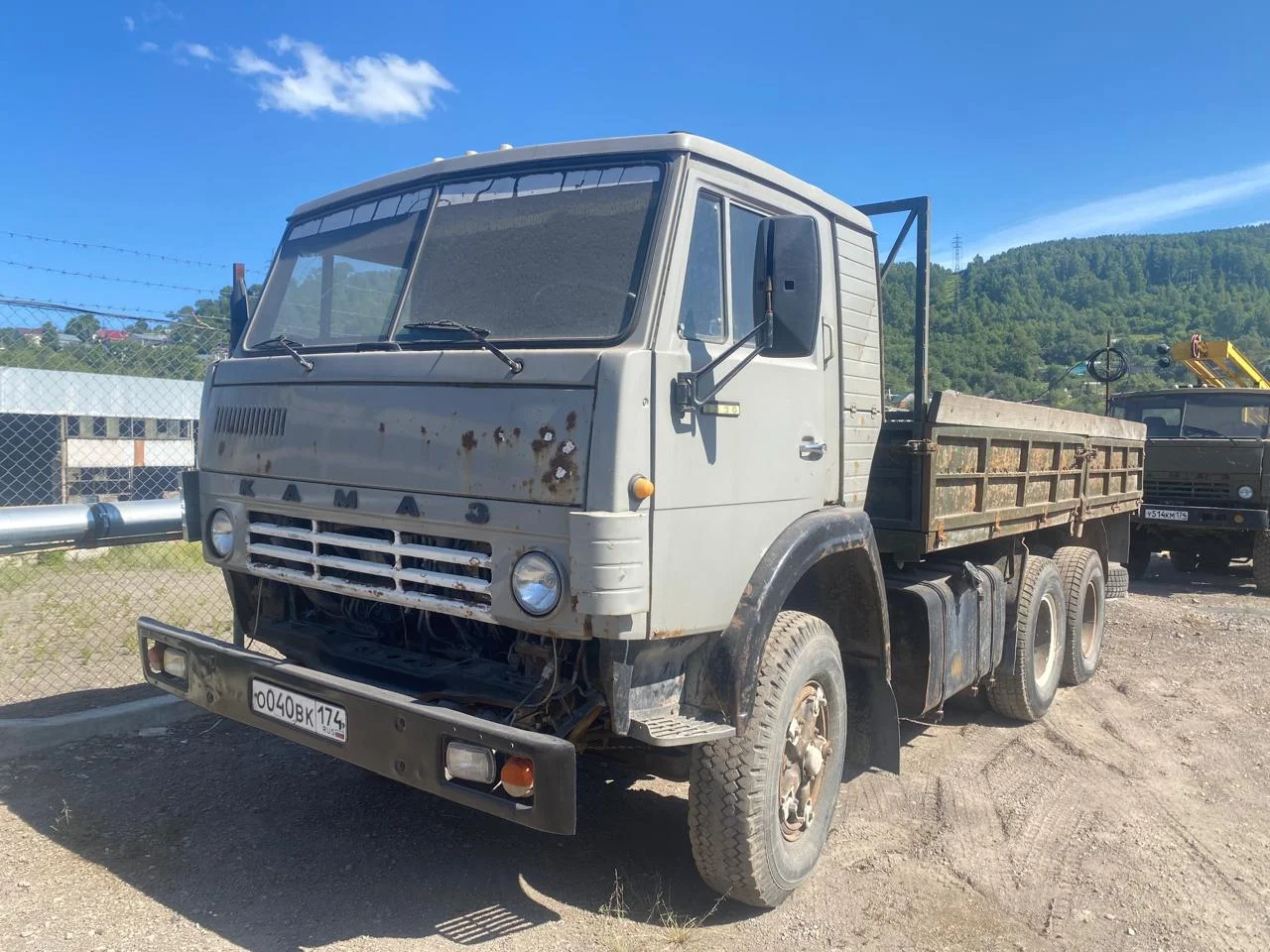 Бортовой грузовик КАМАЗ 5320, 1994 - изображение 1