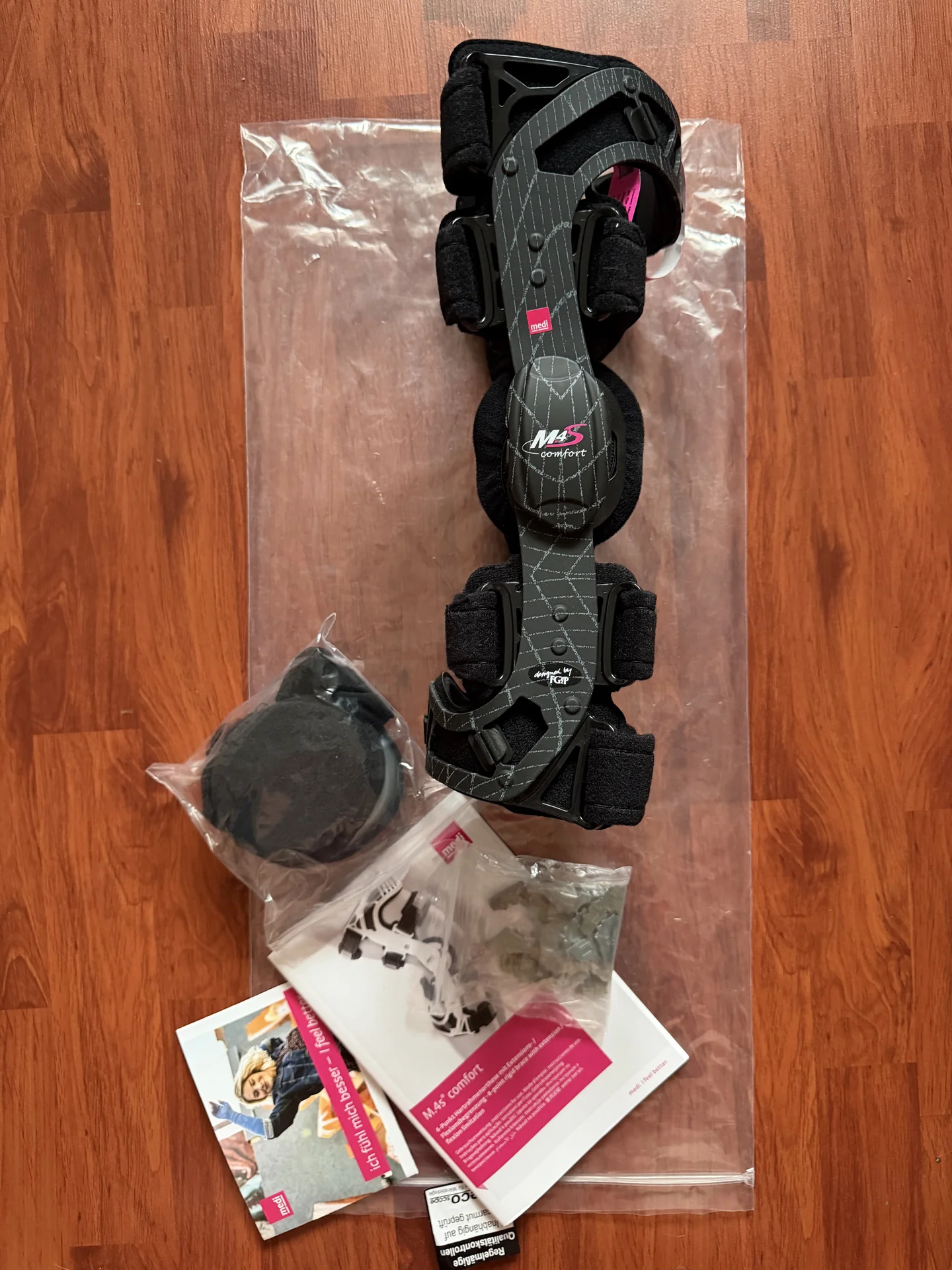 Ортез коленный medi M.4s comfort short
