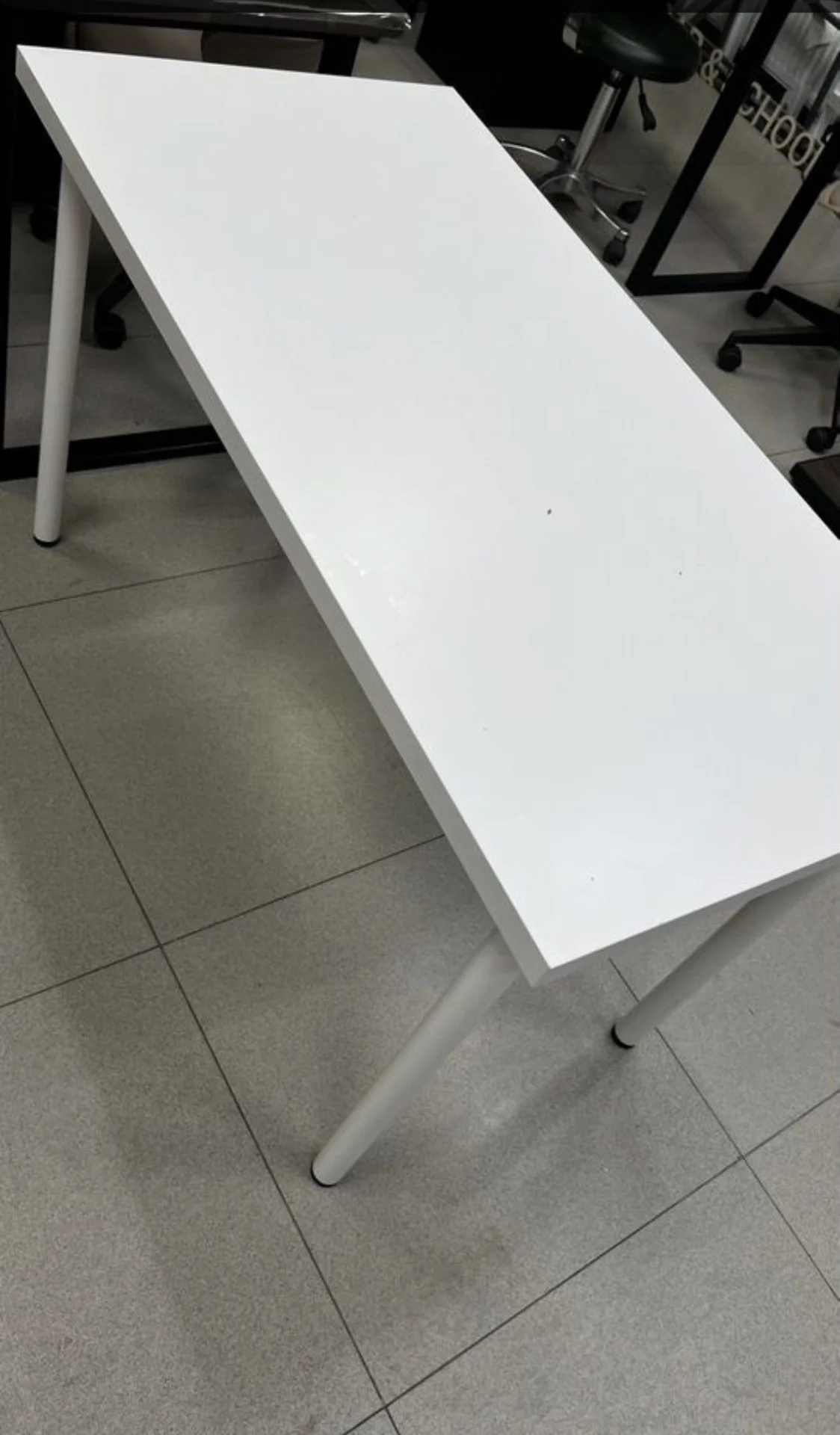 Стол IKEA - миниатюра 3