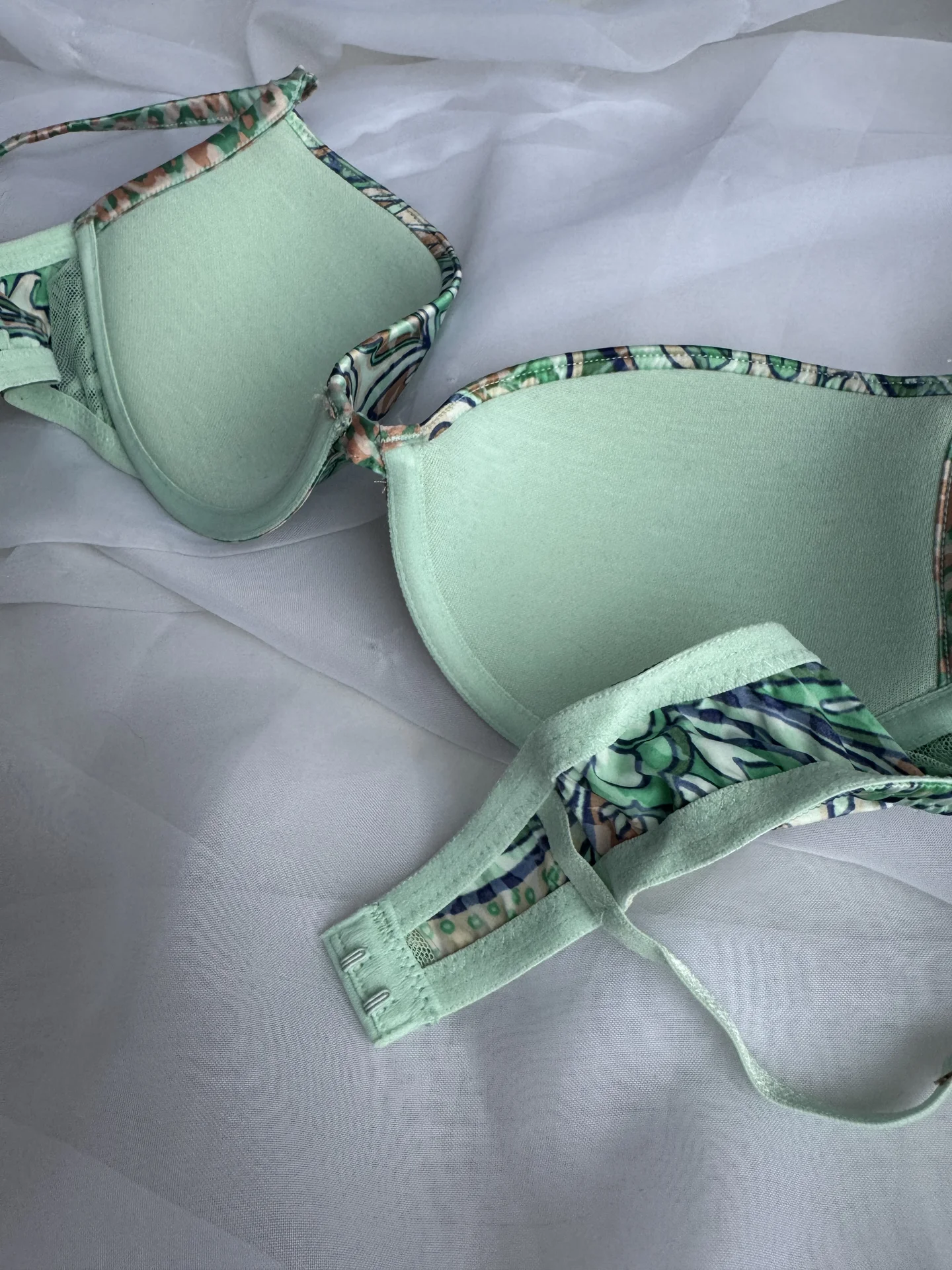 Пастельный бюстгалтер Intimissimi  Верона (Италия) - миниатюра 4