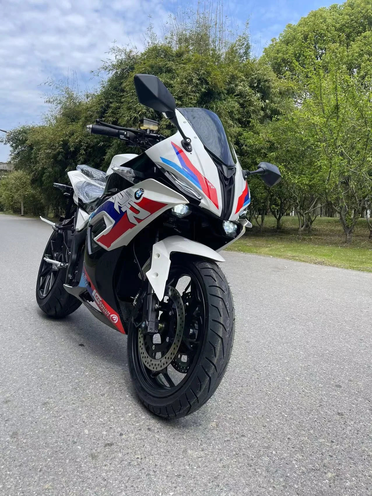 BMW RR электромотоцикл - миниатюра 5