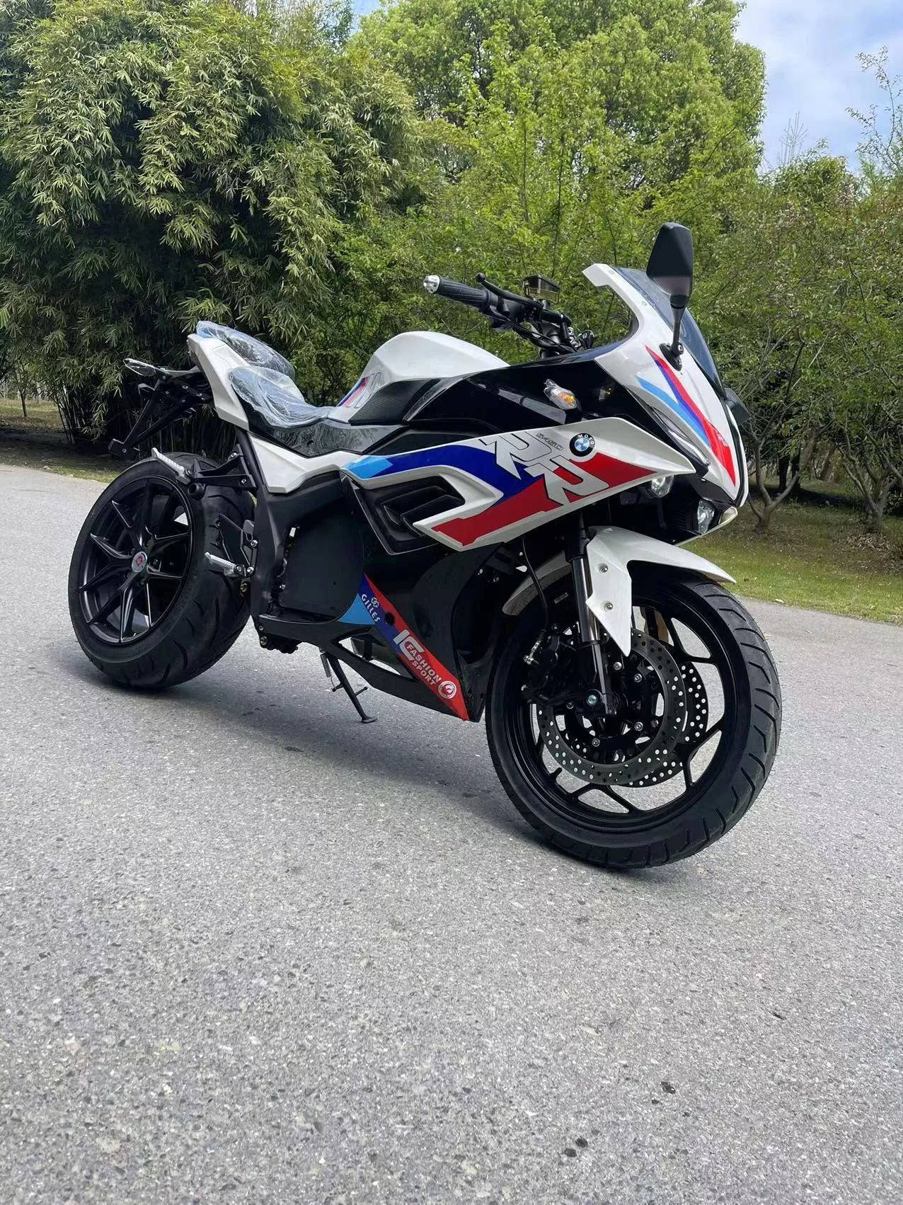 BMW RR электромотоцикл - миниатюра 6