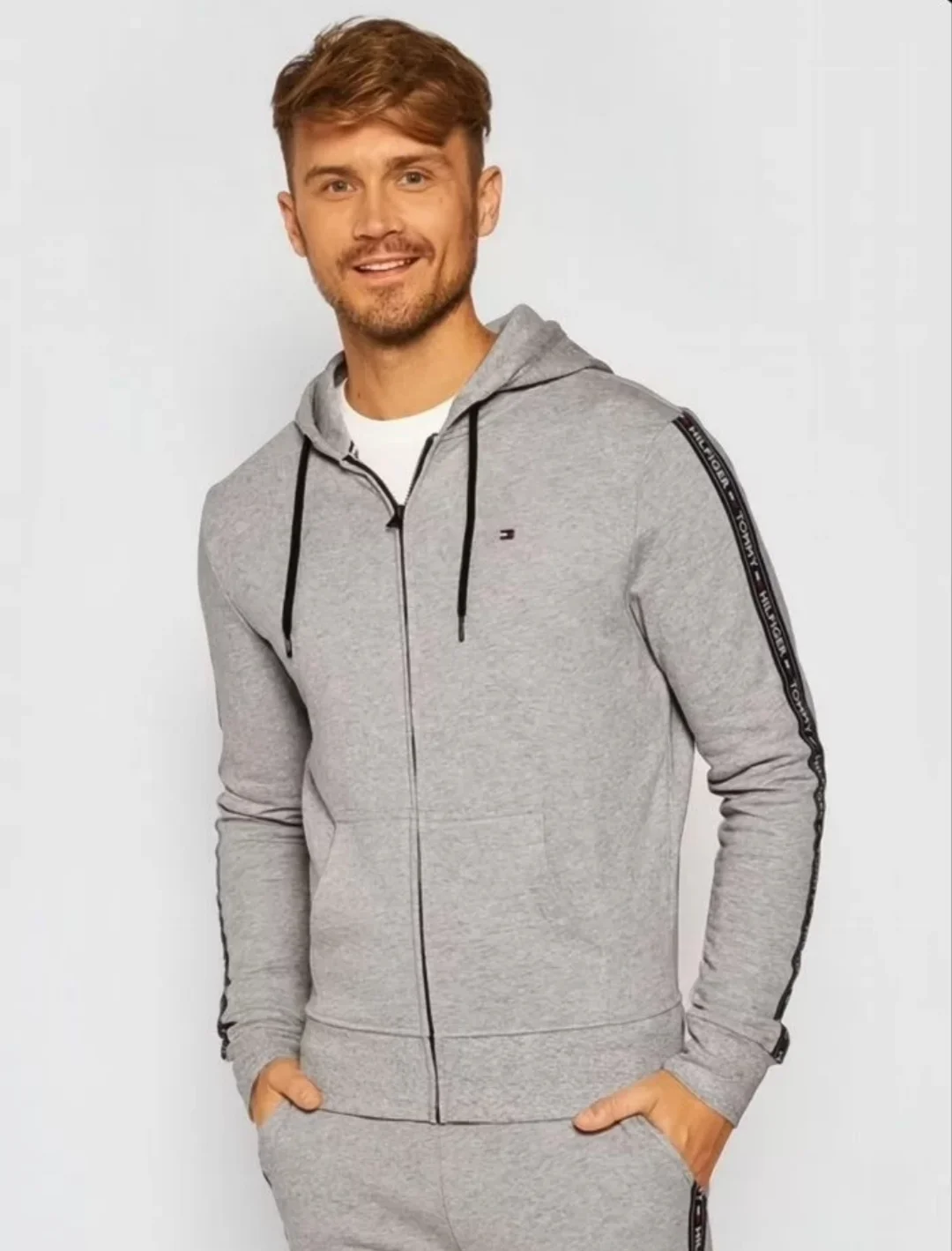 Толстовка Tommy Hilfiger - изображение 1