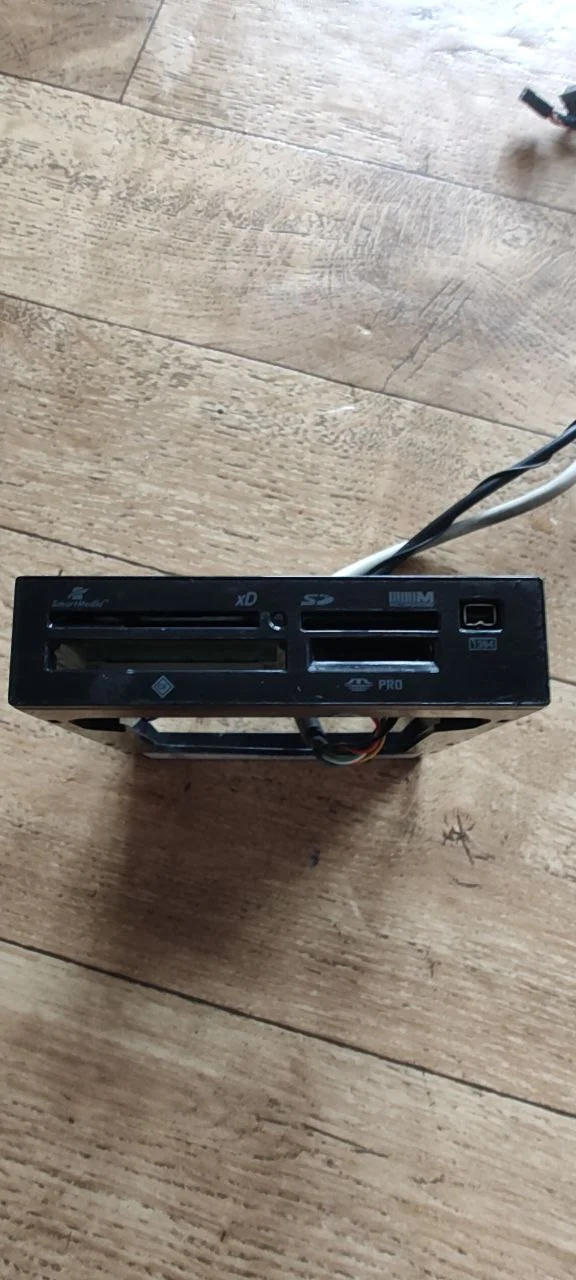 Картридер Acer Aspire M5100 CR.10400.006 - изображение 1