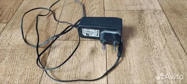 Блок питания 12V 1А - изображение 1