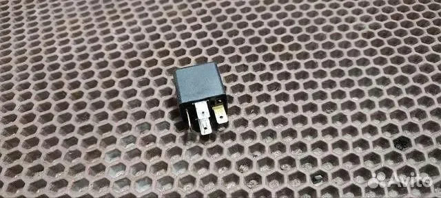Реле 5-контактное 12V 20/30A - миниатюра 2