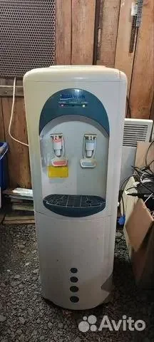 Кулер для воды напольный - изображение 1