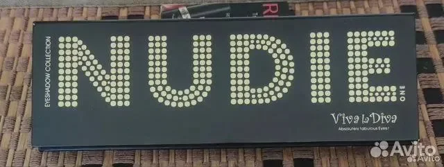 Палетка теней для век Viva la Diva Nudie - миниатюра 2